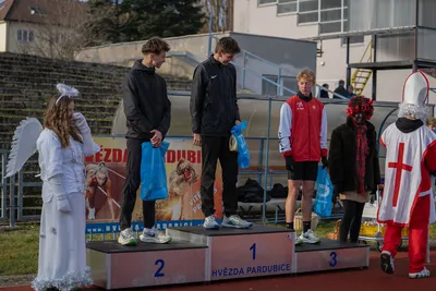 Mikulášský běh 2024 na atletickém stadionu Hvězda Pardubice 168