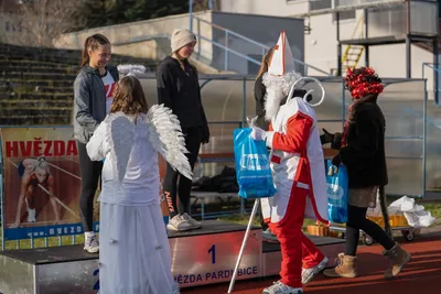 Mikulášský běh 2024 na atletickém stadionu Hvězda Pardubice 179