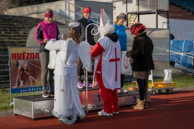 Mikulášský běh 2024 na atletickém stadionu Hvězda Pardubice 183