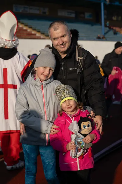 Mikulášský běh 2024 na atletickém stadionu Hvězda Pardubice 190