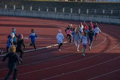 Mikulášský běh 2024 na atletickém stadionu Hvězda Pardubice 193