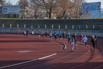 Mikulášský běh 2024 na atletickém stadionu Hvězda Pardubice 194