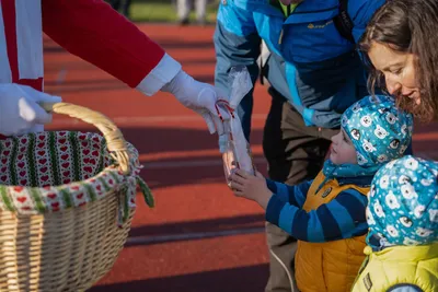 Mikulášský běh 2024 na atletickém stadionu Hvězda Pardubice 221