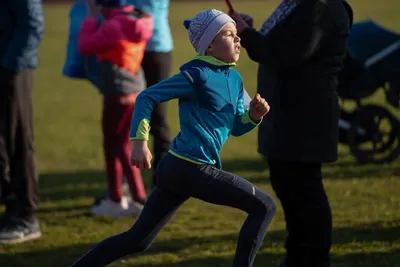 Mikulášský běh 2024 na atletickém stadionu Hvězda Pardubice 230