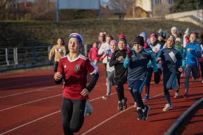 Mikulášský běh 2024 na atletickém stadionu Hvězda Pardubice 253