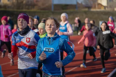 Mikulášský běh 2024 na atletickém stadionu Hvězda Pardubice 254