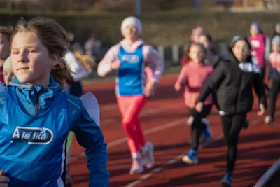 Mikulášský běh 2024 na atletickém stadionu Hvězda Pardubice 257
