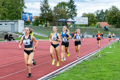 Mistrovství čech na atletickém stadionu Hvězda Pardubice 27