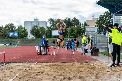 Mistrovství čech na atletickém stadionu Hvězda Pardubice 53