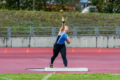 Mistrovství čech na atletickém stadionu Hvězda Pardubice 60