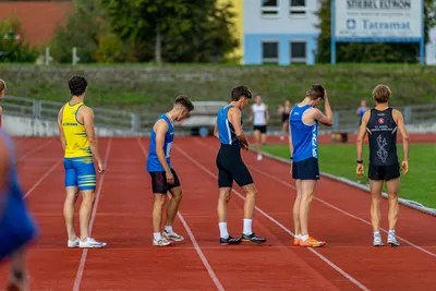 Mistrovství čech na atletickém stadionu Hvězda Pardubice 85