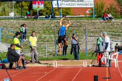 Mistrovství čech na atletickém stadionu Hvězda Pardubice 110