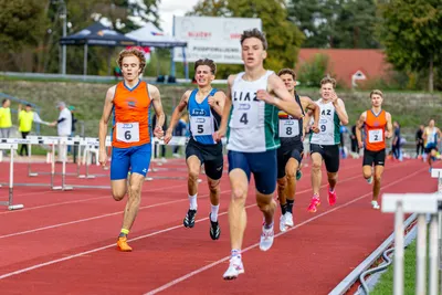 Mistrovství čech na atletickém stadionu Hvězda Pardubice 125