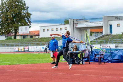Mistrovství čech na atletickém stadionu Hvězda Pardubice 180