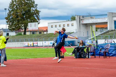 Mistrovství čech na atletickém stadionu Hvězda Pardubice 181