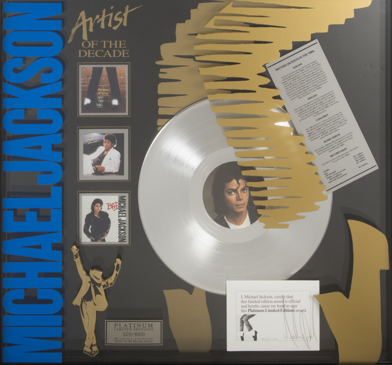MICHAEL JACKSON ARTIST OF THE DECADE LIMITED EDITION DISPLAY *