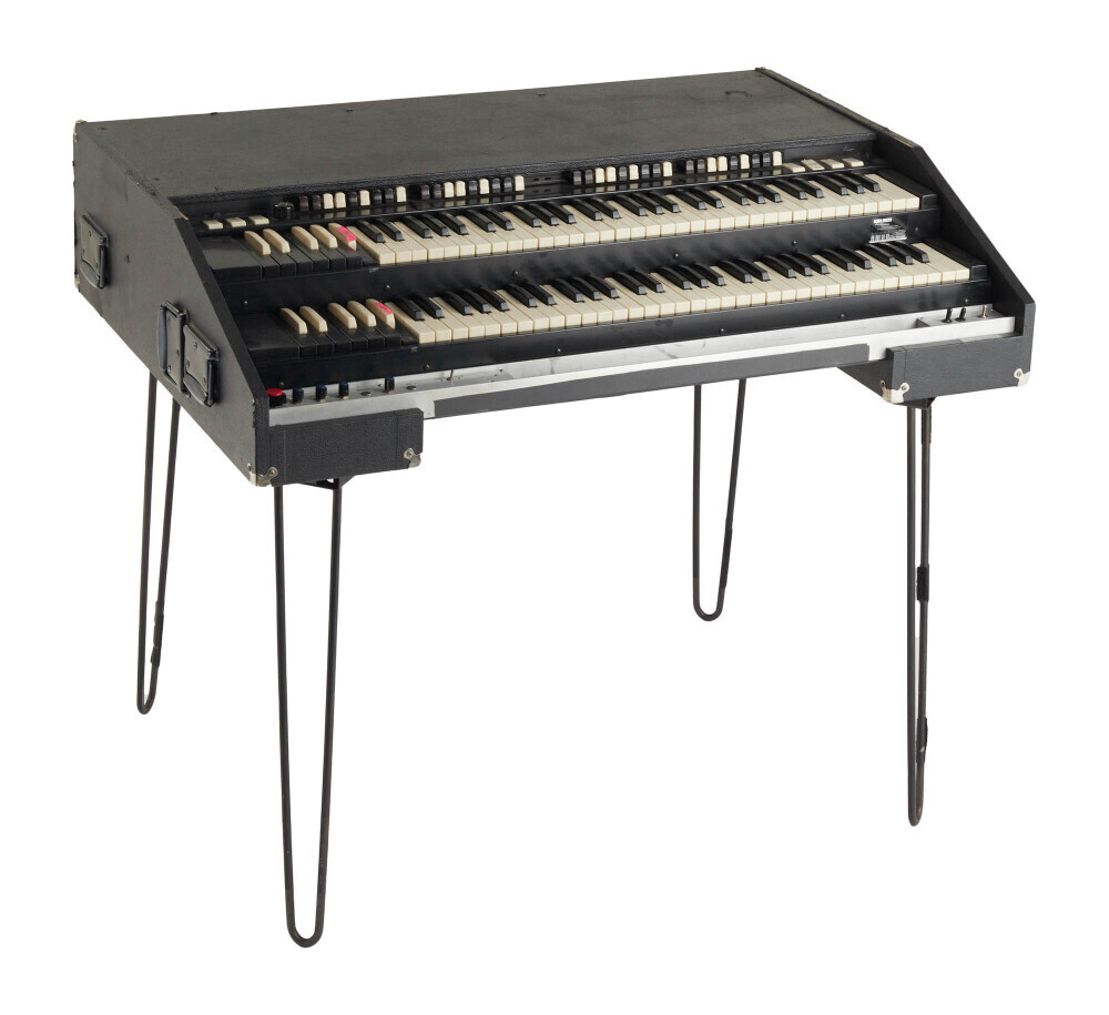CHRISTINE MCVIE: STAGE-PLAYED CHOPPED AND CUSTOMIZED TOURING