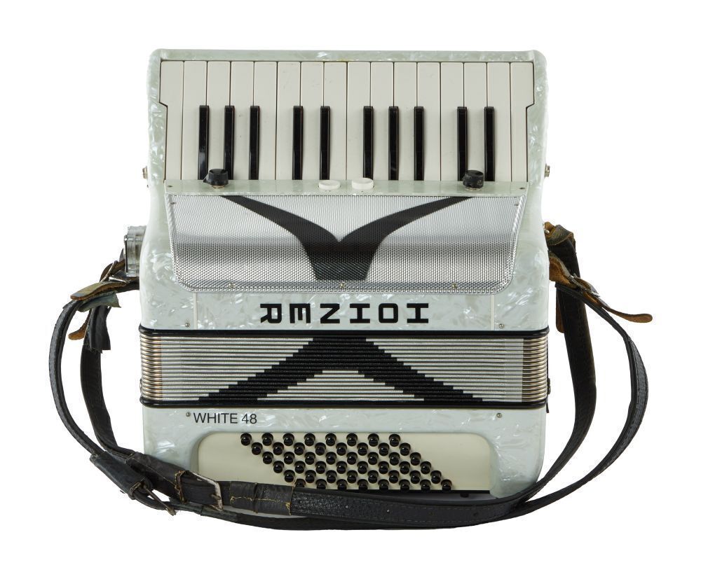 CHRISTINE MCVIE: TOURING HOHNER WHITE 48 ACCORDION