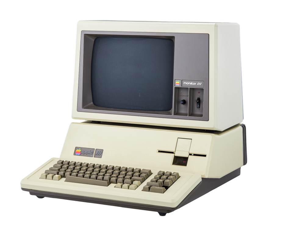 APPLE: 1983 