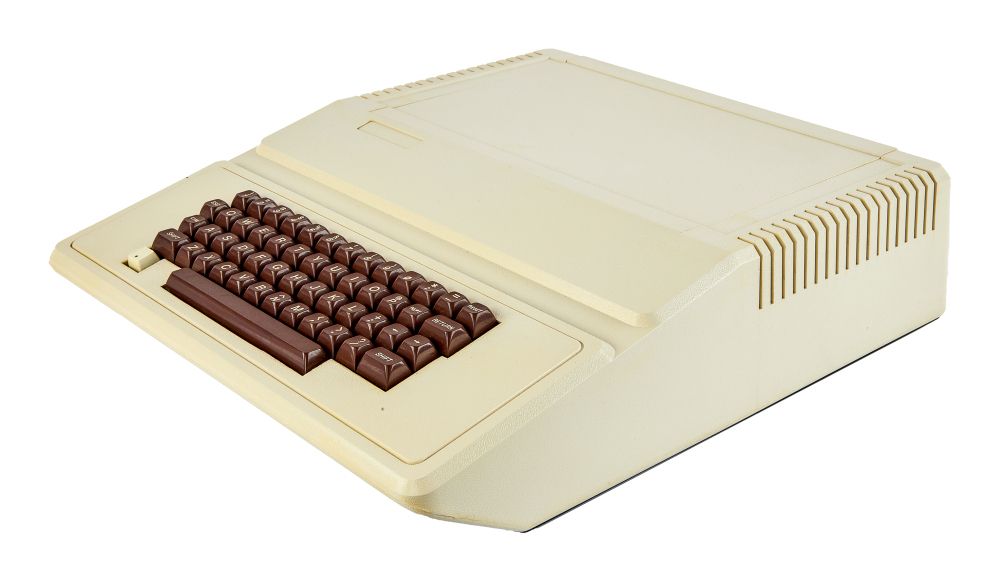 APPLE CLONE: 1980S 