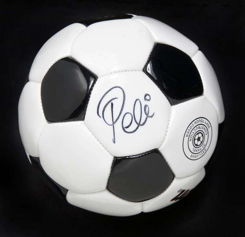 PELE SIGNED SOCCER BALL