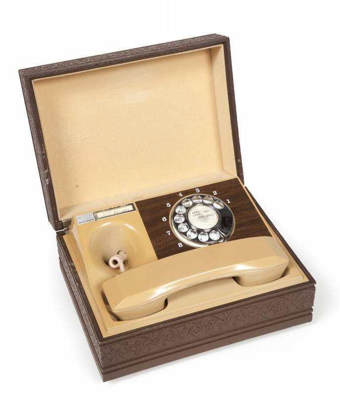 ELVIS PRESLEY PERSONAL TELEPHONE