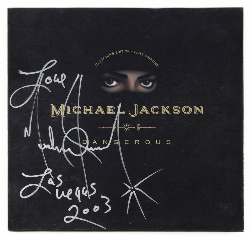 MICHAEL JACKSON SIGNED PRESENTATION CD