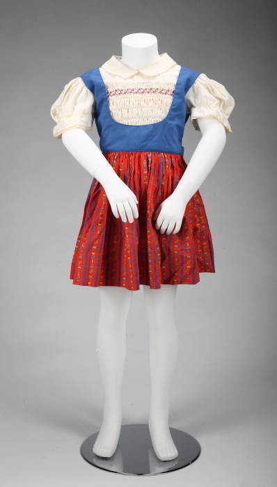 pictures of cindy brady's dresses and skirts CINDY BRADY DRESS FROM BRADY BUNCH PILOT EPISODE