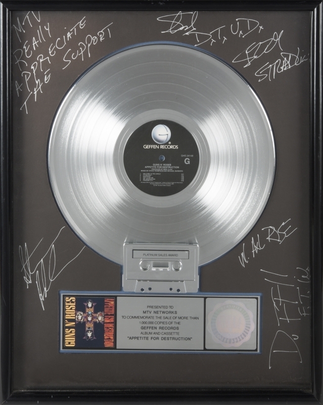 GUNS N' ROSES SIGNED 