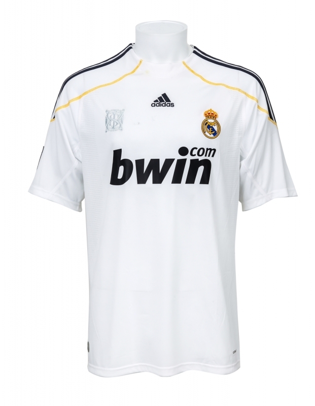 KAKÁ 2009 REAL MADRID C.F. MATCH WORN JERSEY WITH GETTY IMAGES