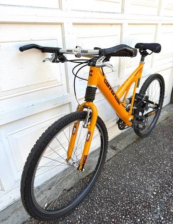 City bike - Cannondale Super V