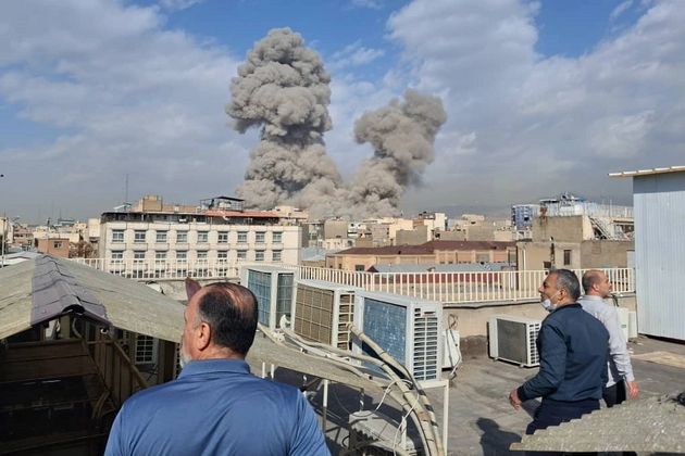 علي لاريجاني يحذر من مخطط هجوم على طراز 11 سبتمبر يهدف لتوريط إيران