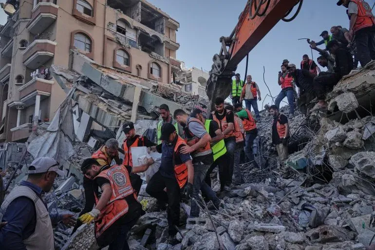 Warnings of Repeating Building Collapse Tragedy in Gaza