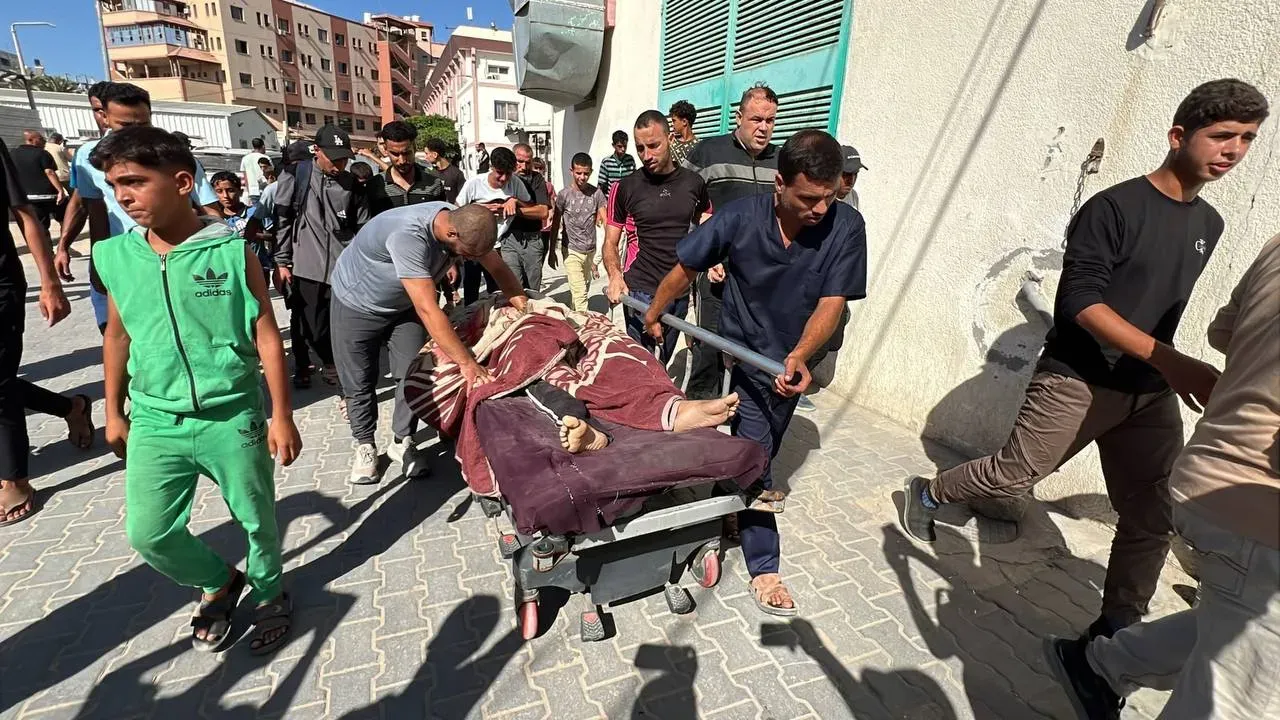 شهيد ومصابون في قصف الاحتلال شرق خان يونس