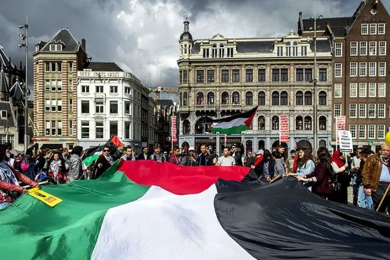 هولندا تندد بقرار إسرائيل سحب صفة الدبلوماسية عن ممثليها