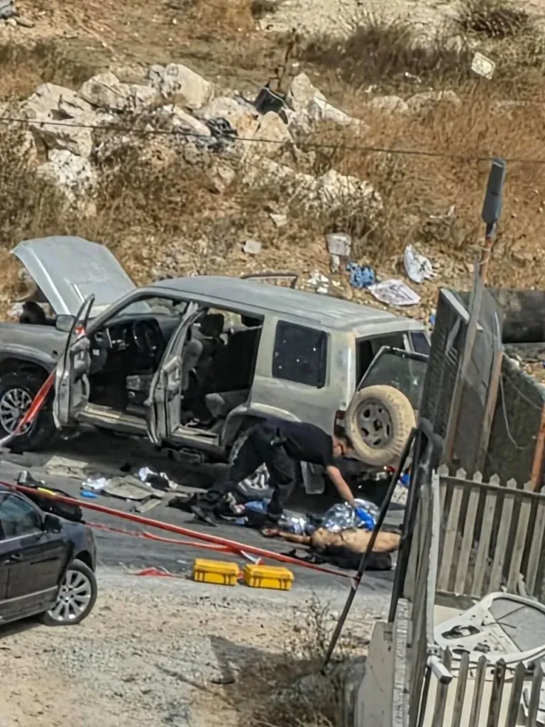 شهيد وإصابتان برصاص الاحتلال شرق الخليل