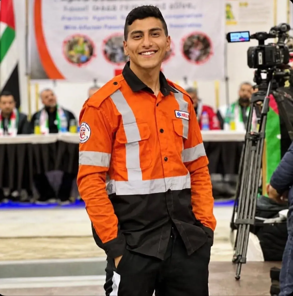 Civil Defense Worker Killed While Evacuating Injured in Jabalia
