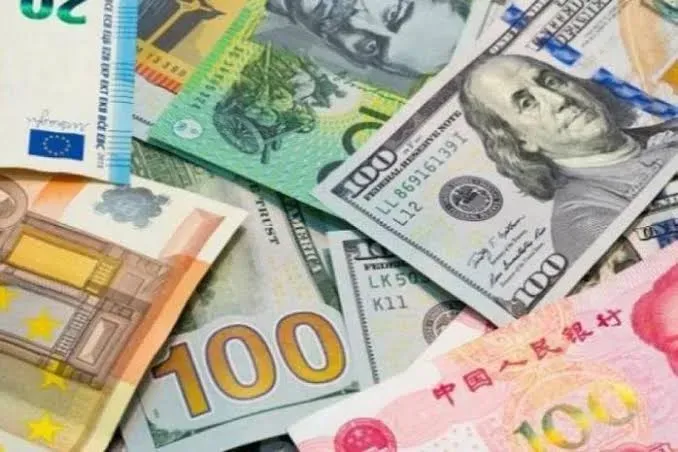 أسعار صرف العملات مقابل الشيكل اليوم الخميس