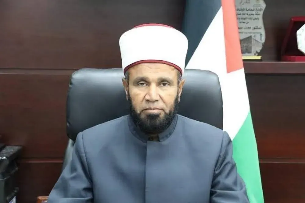 قبول استقالة وزير الأوقاف محمد نجم بعد جدل المسبحة