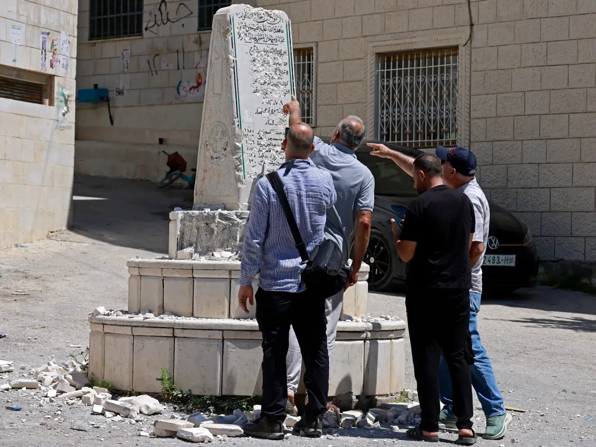 18 اعتداءً على النصب والرموز الفلسطينية منذ مطلع العام