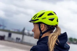 ABUS Freizeithelm Urban-I 3.0 gelb 5727 1040