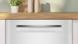 BOSCH Unterbaugeschirrspüler Serie 4 SMP4ECW72S 26840 8234