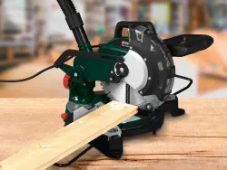 PARKSIDE® Kapp- und Gehrungssäge PKS 1500 B3 25421 7837