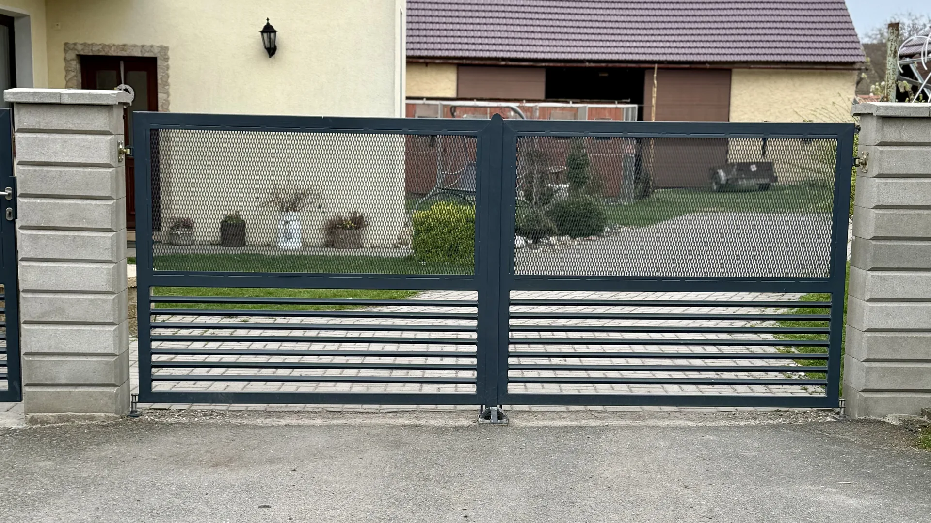Plot, brána a branka — fotografie 5