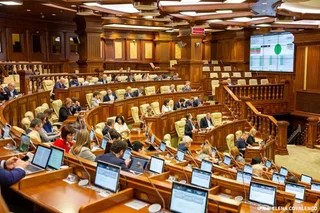 Proiecte legislative care riscă să rămână pe hârtie, dacă deputații le mai lasă pe poliță
