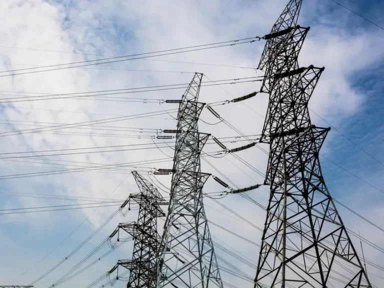 Peste 75% din energia cumpărată de Energocom în iulie a fost importată