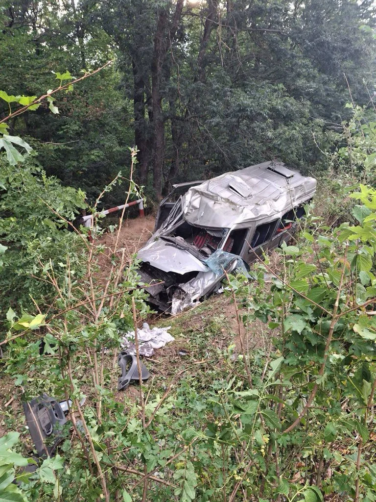 Accidentul de la Strășeni: Doi copii internați în stare gravă, dar stabilă. Alte nouă persoane sunt la Spitalul de Urgență