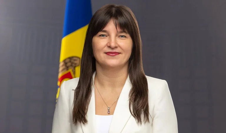 Salariu de peste 600 de mii de lei, royalty de la FISC și datorii de peste patru milioane de lei. Averea ministrei Finanțelor, Victoria Belous