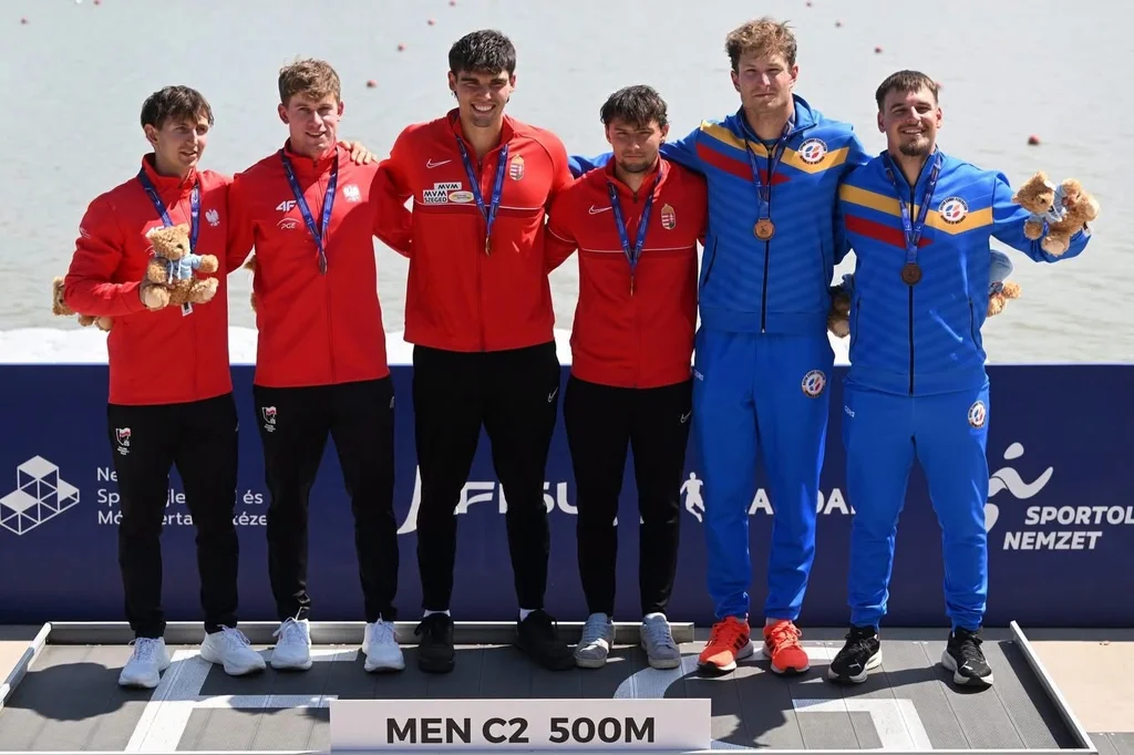 Canoiștii moldoveni au cucerit două medalii de bronz la Mondialul Universitar