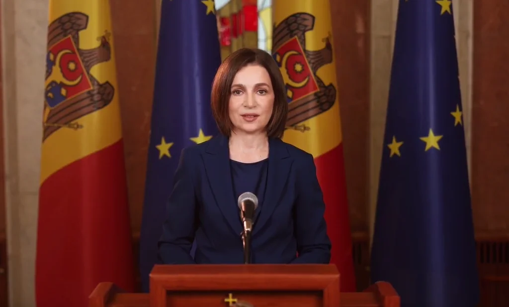 „Să ne ținem uniți și să transmitem moștenire copiilor o țară liberă și puternică”. Mesajul președintei Maia Sandu, de Ziua Independenței